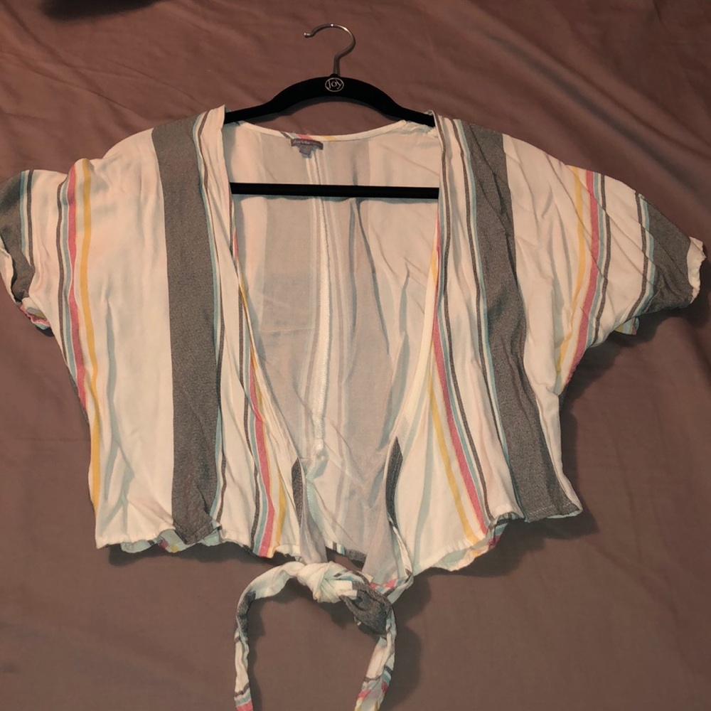 Short sleeve crop top